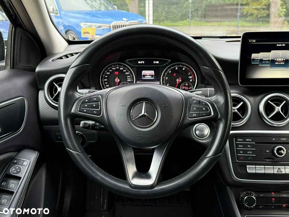 Mercedes-Benz Klasa A 180 (BlueEFFICIENCY) 7G-DCT Urban - 17