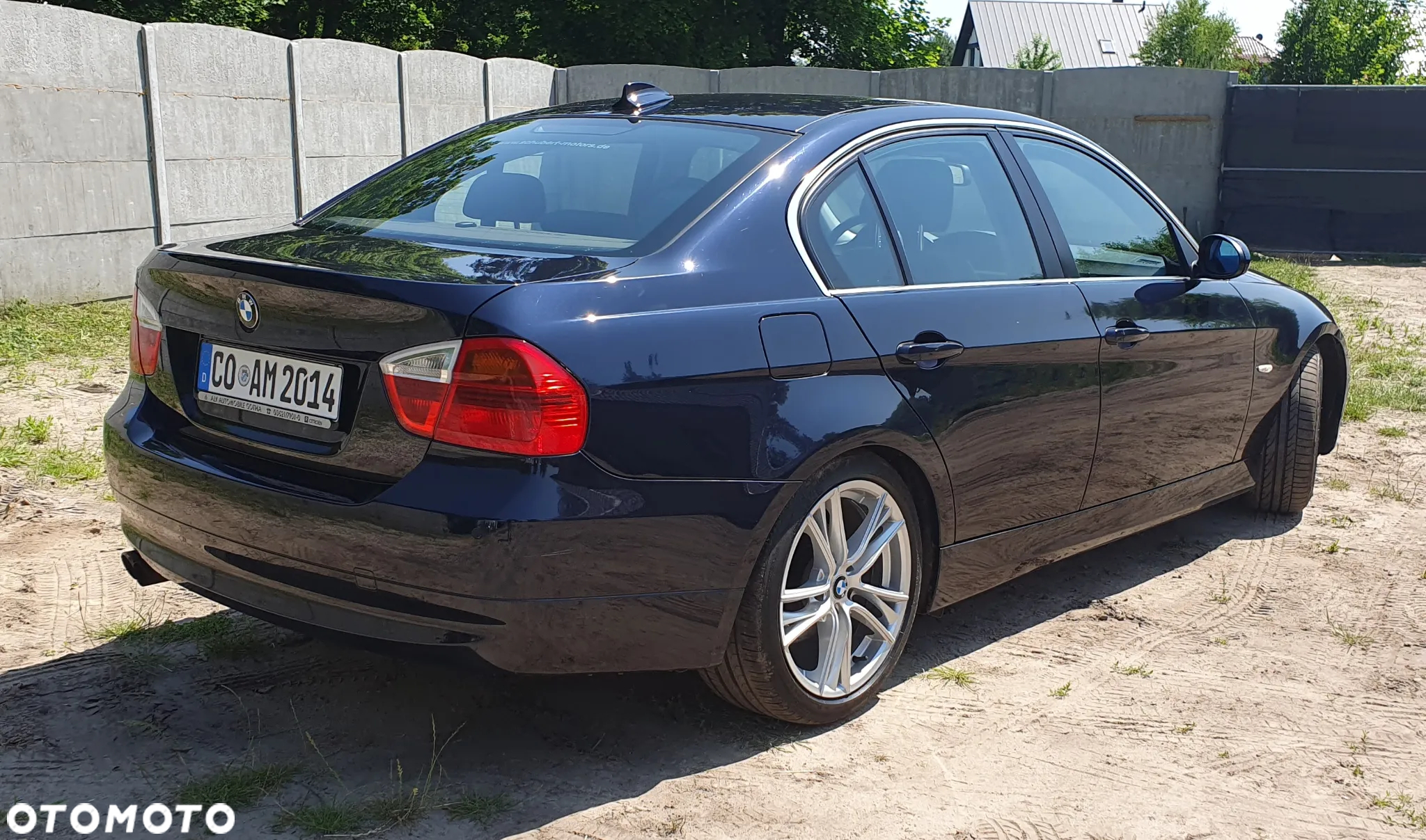 BMW Seria 3 325i - 4