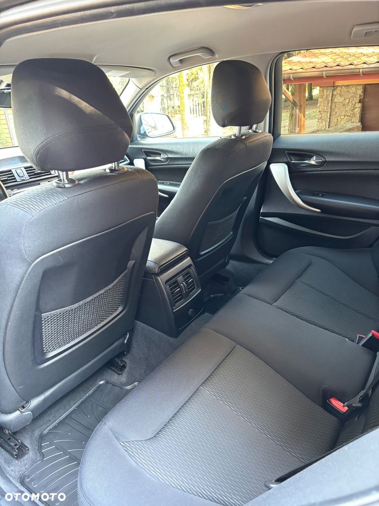 BMW Seria 1 118i - 22