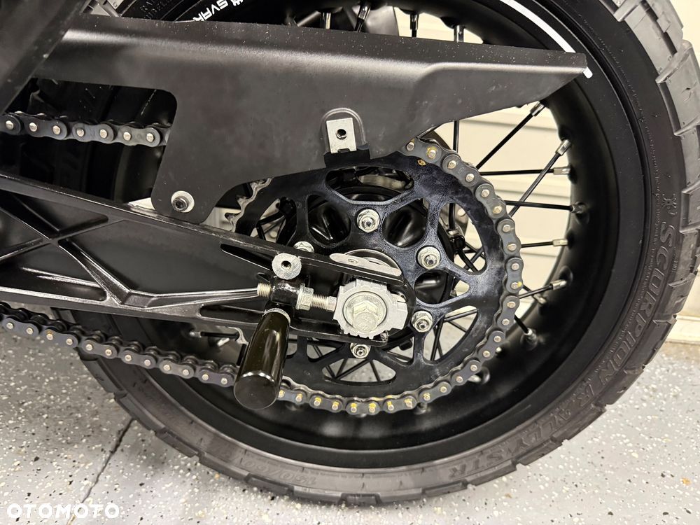 Husqvarna Svartpilen - 14