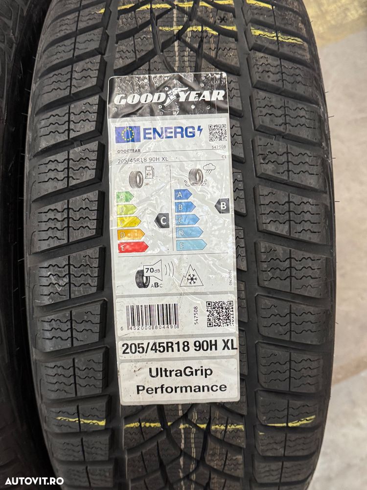 Vând 4 anvelope 205/45/18 goodyear de iarnă noi - 3