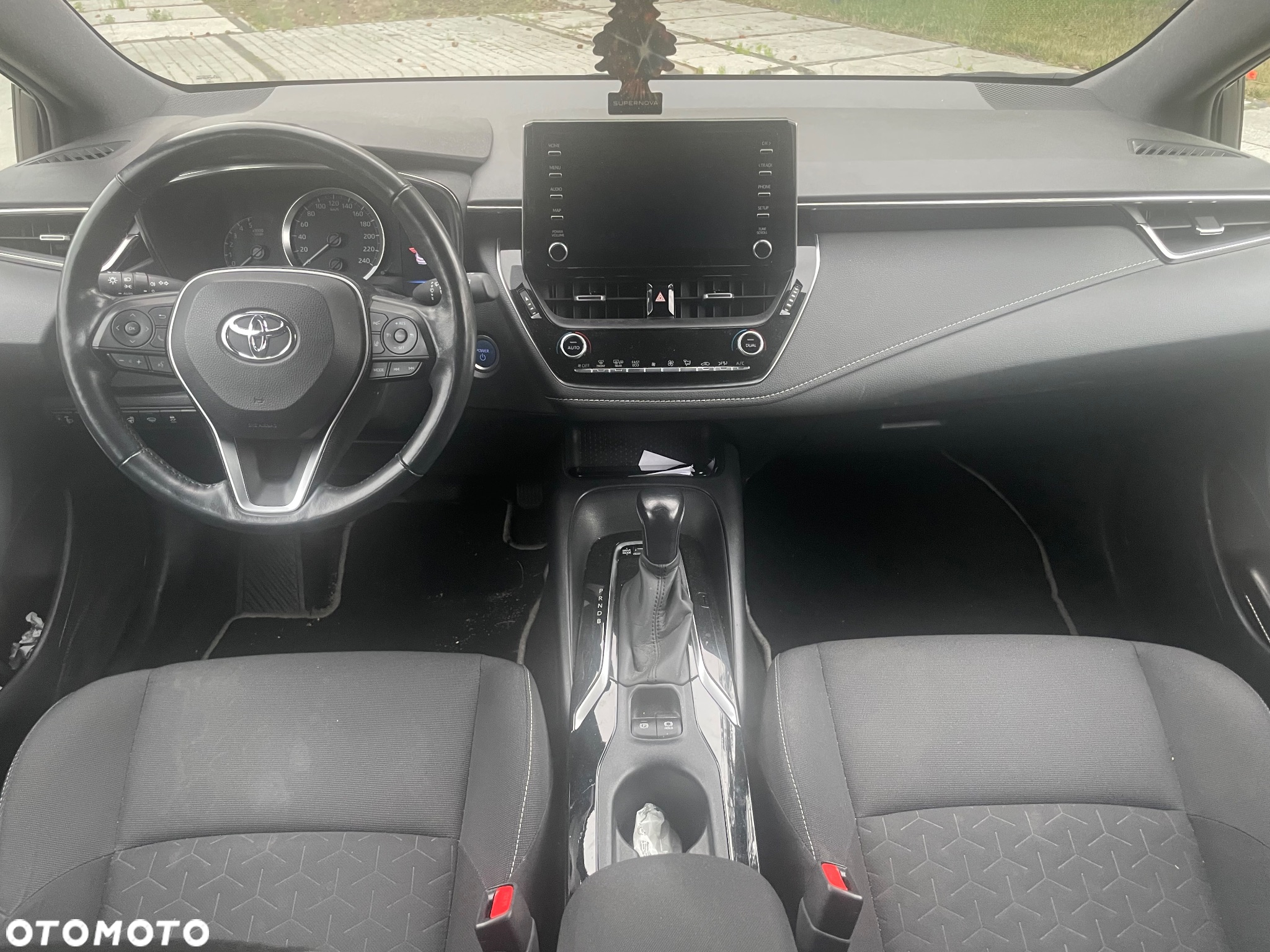 Toyota Corolla 1.8 Hybrid Comfort - 11
