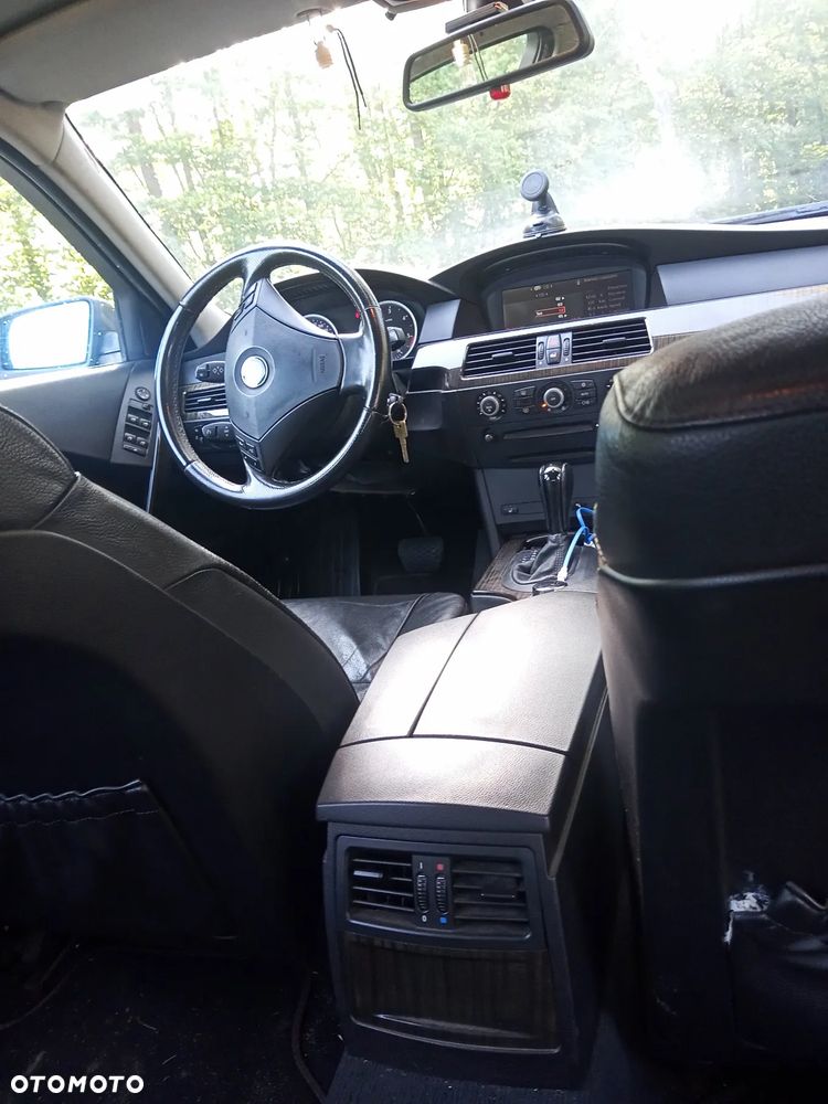 BMW Seria 5 525d Touring Edition Fleet - 18