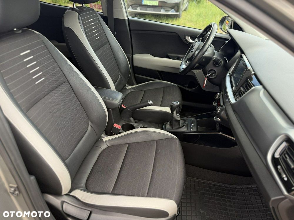 Kia Stonic - 17