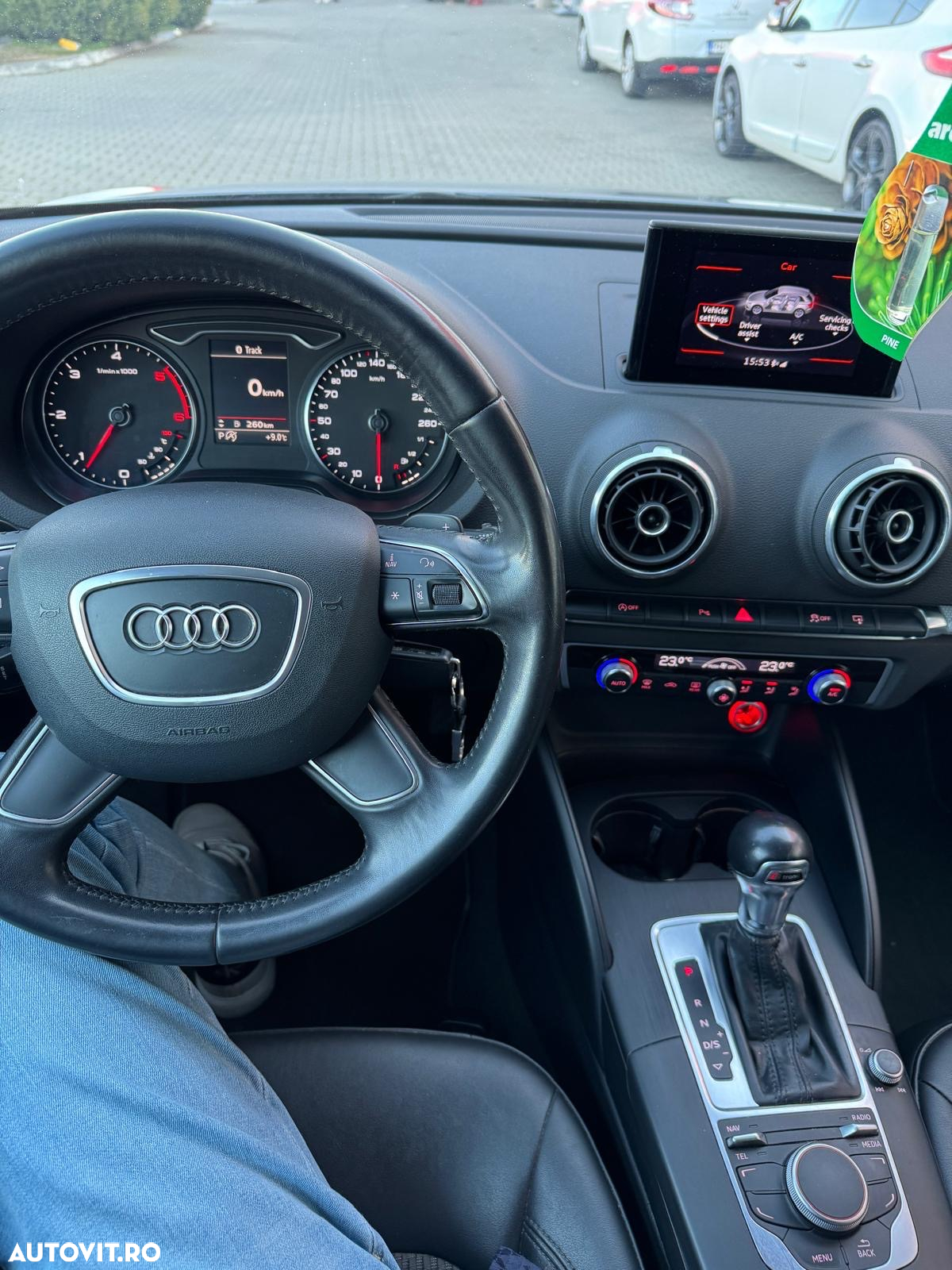 Audi A3 1.6 TDI S tronic Sport - 11