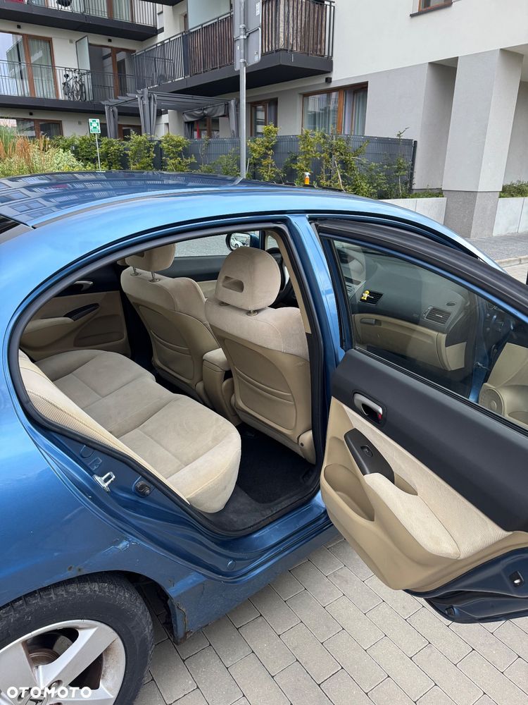 Honda Civic 1.8 Comfort - 6
