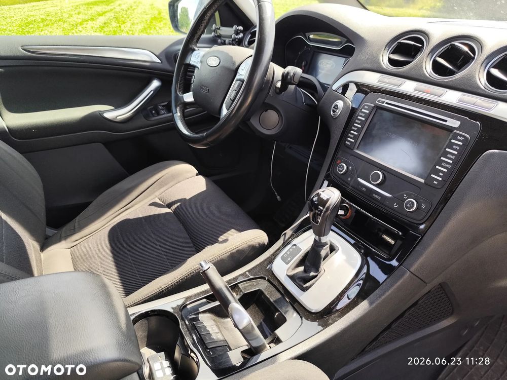 Ford S-Max 2.0 TDCi DPF Champions Edition - 19