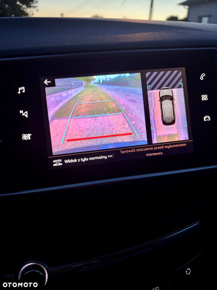 Peugeot 308 1.2 PureTech GPF Allure S&S - 14