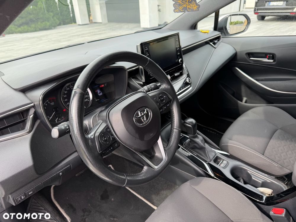 Toyota Corolla - 11