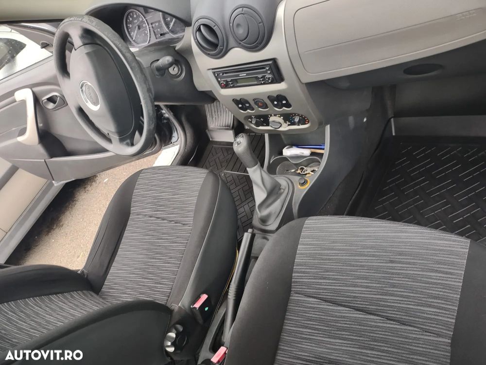 Dacia Logan - 2