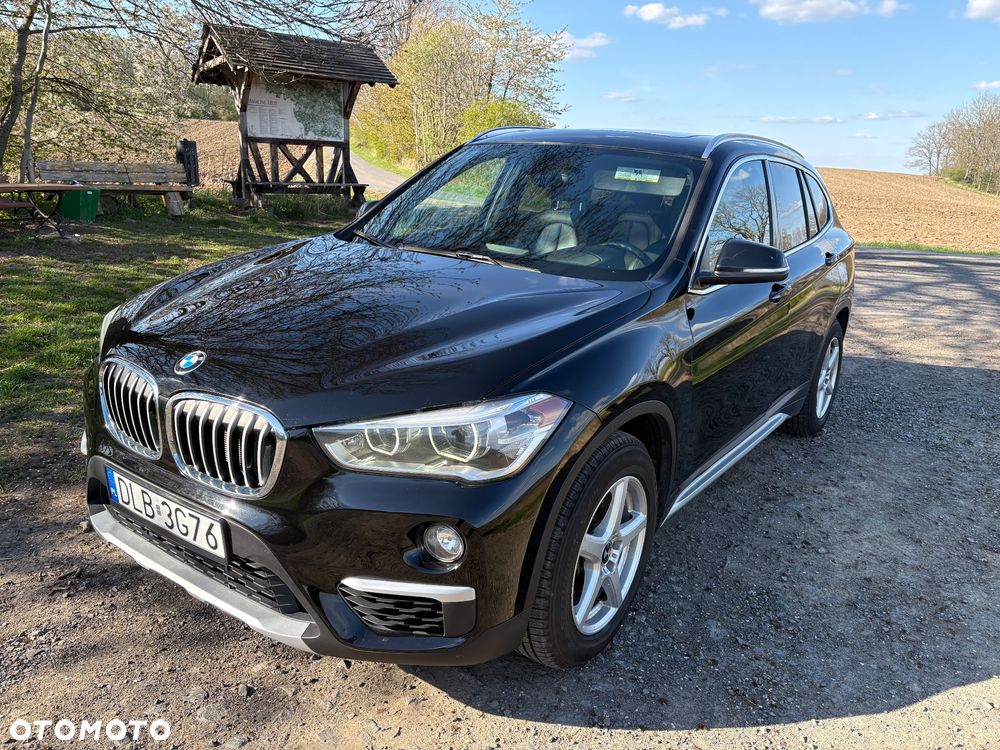 BMW X1 xDrive20i - 1