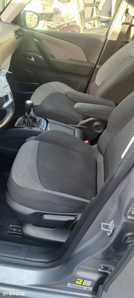 Citroën C4 SpaceTourer - 14