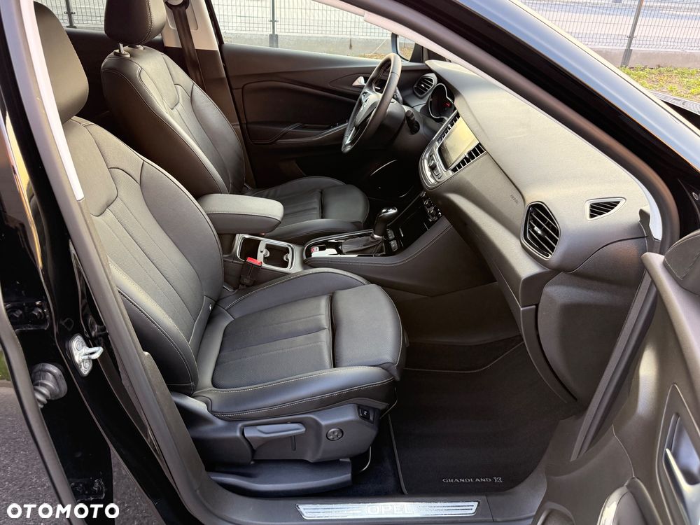 Opel Grandland X 1.6 T Ultimate S&S - 22