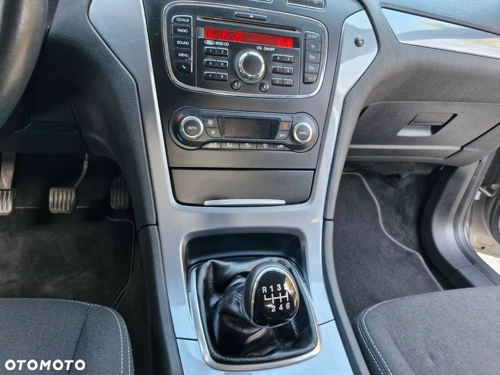 Ford Mondeo 1.6 T Trend - 13