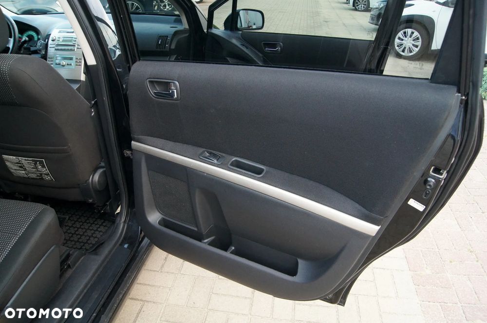 Toyota Corolla Verso 2.2 D-4D Sol Sport 7os - 27