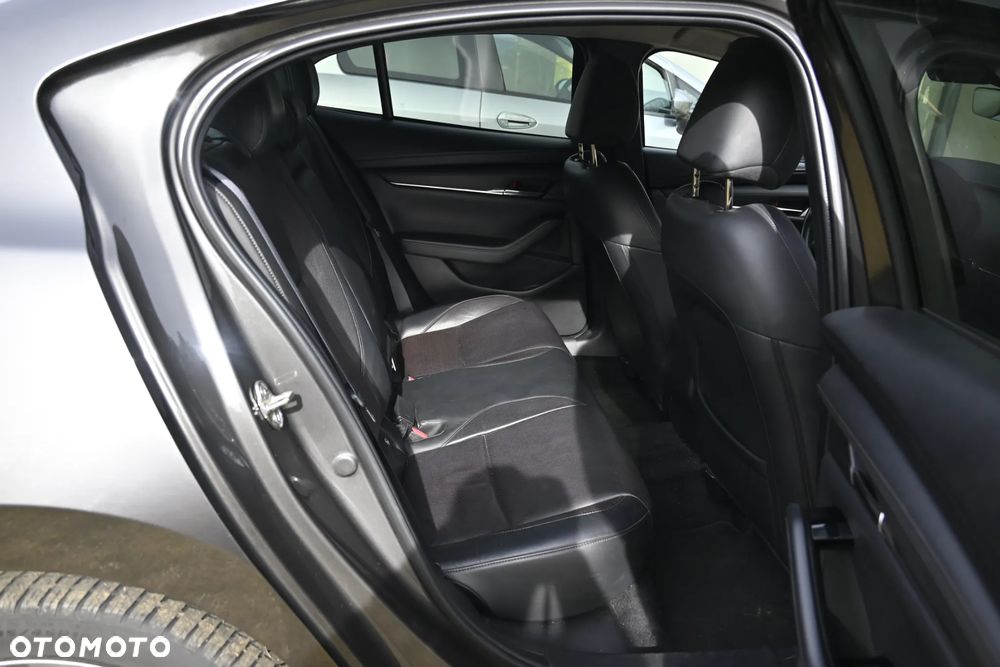 Mazda 3 - 5