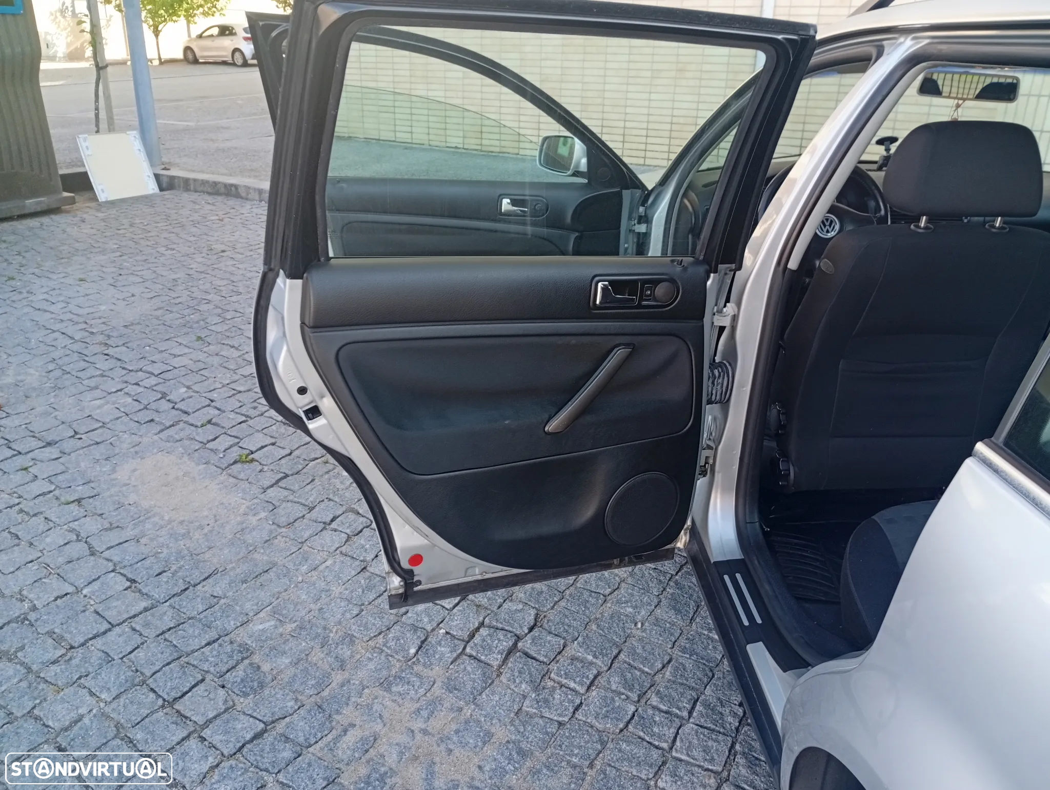 VW Passat 1.9 TDi 4Motion Highline - 2