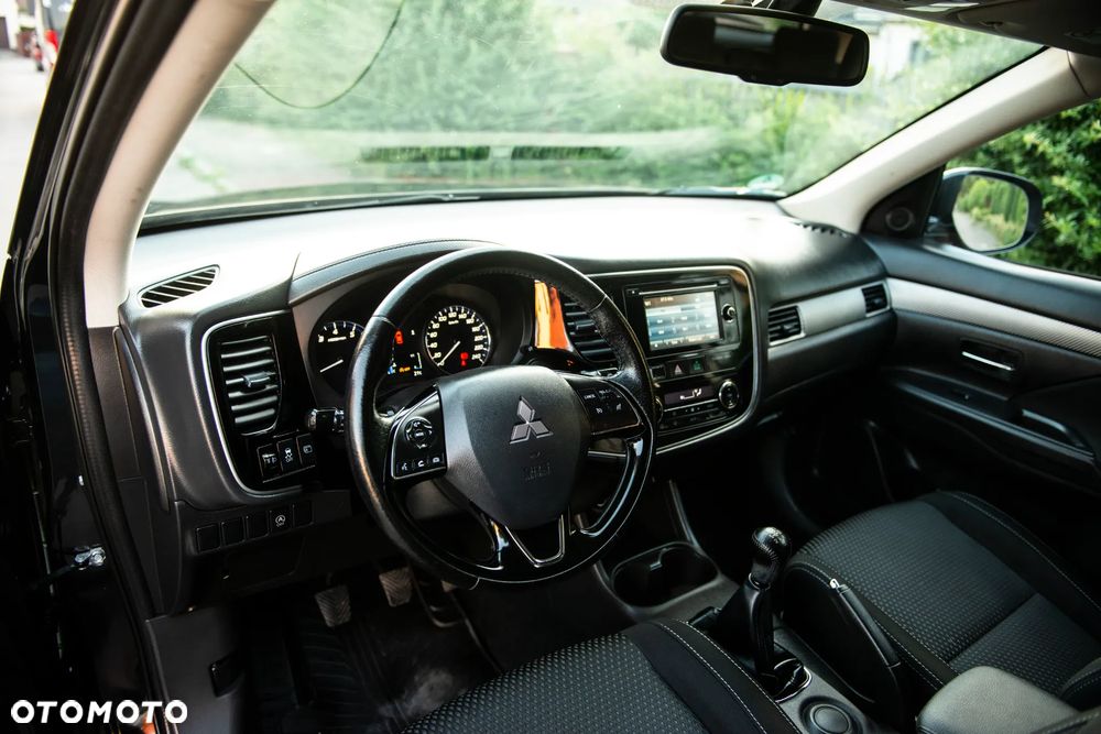 Mitsubishi Outlander 2.0 2WD Edition - 19