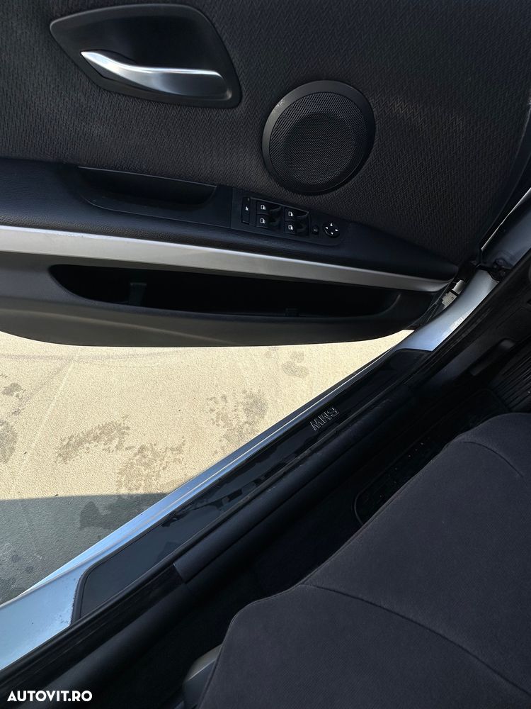 BMW Seria 3 316i - 11