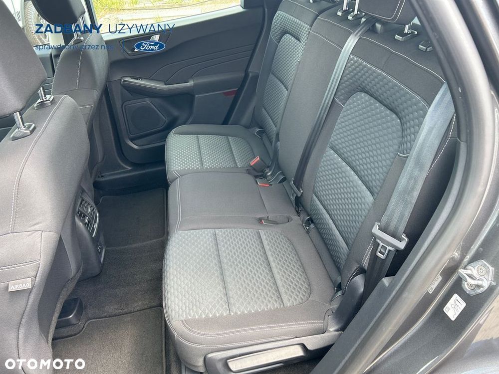 Ford Kuga - 12