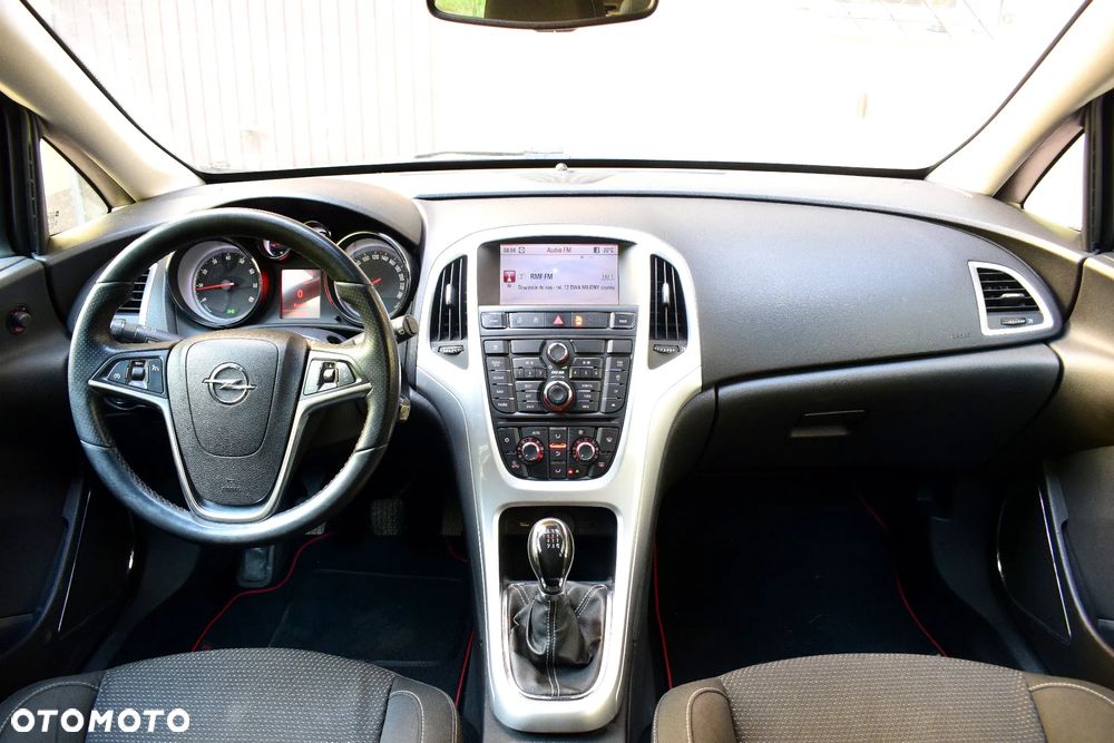 Opel Astra 1.6 Turbo Sport - 15