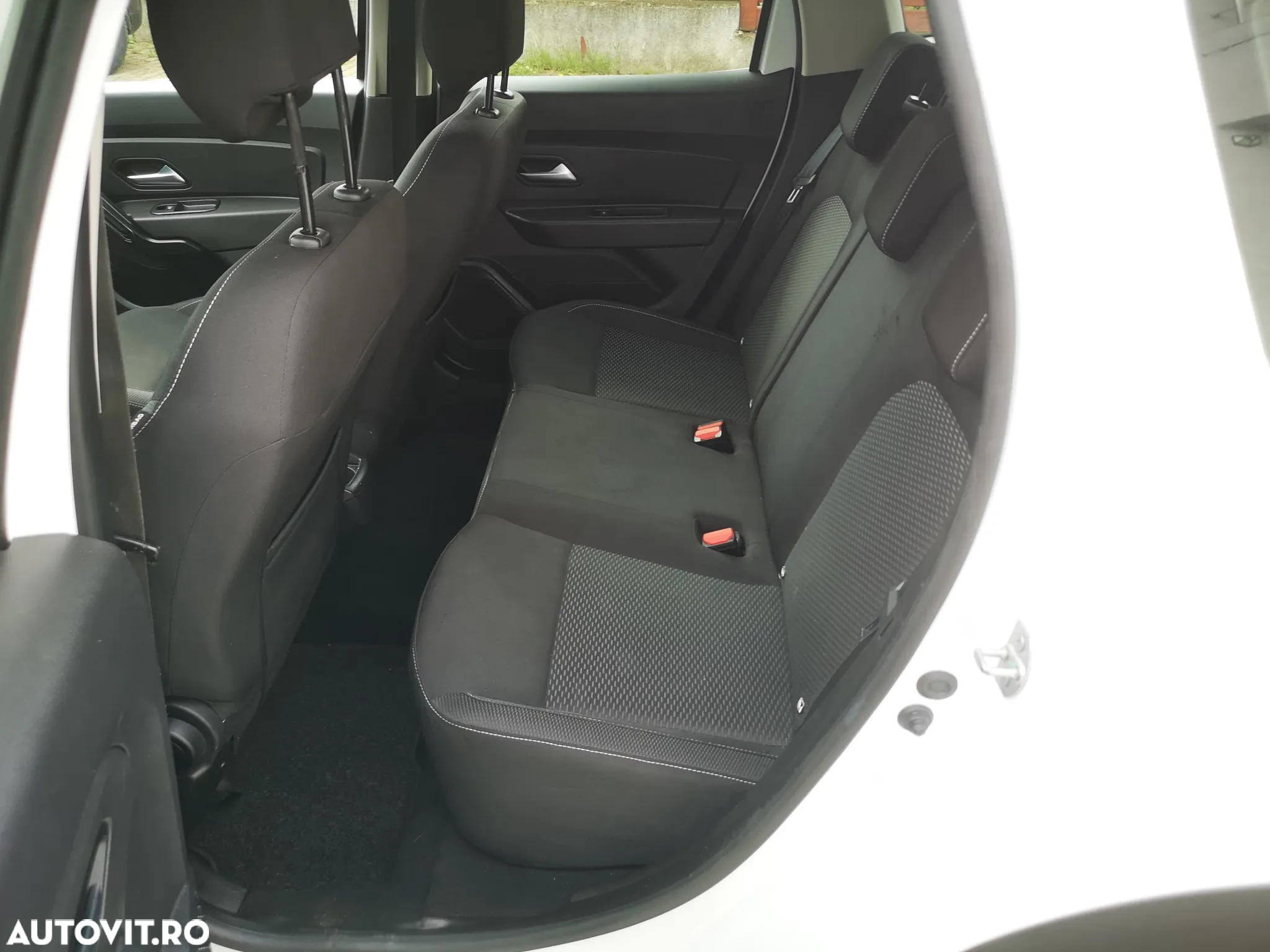 Dacia Duster 1.5 Blue dCi Essential - 8
