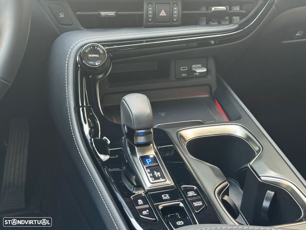 Lexus NX 450h+ Premium - 39