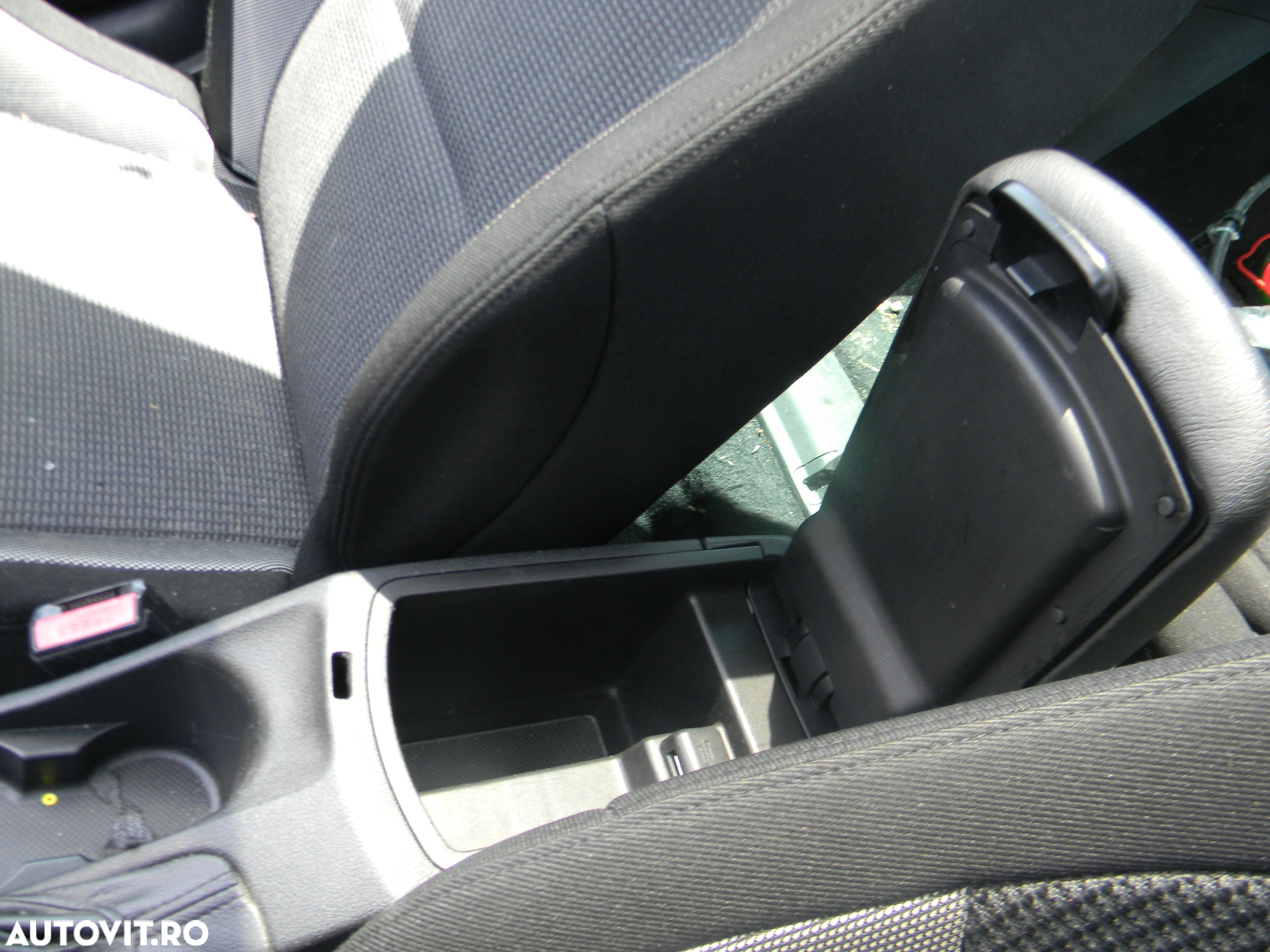 Dezmembrari  Peugeot 308 (4A, 4C)  2007  > 2013 1.6 HDi Motorina - 23