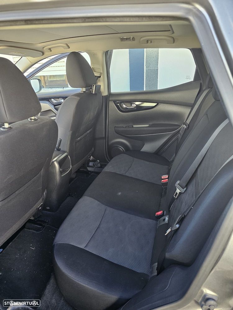 Nissan Qashqai 1.5 dCi N-Connecta - 2