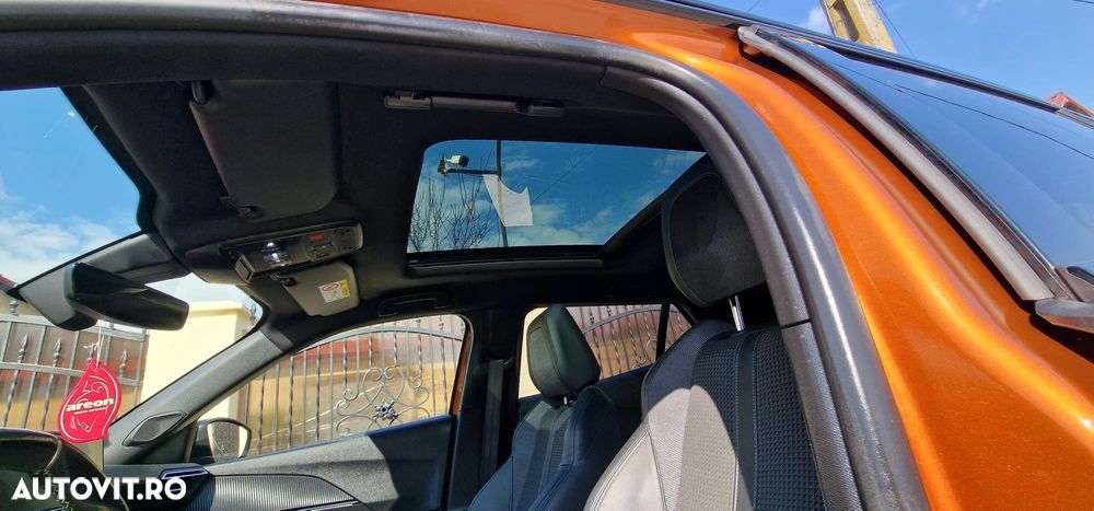 Peugeot 2008 1.2 L PureTech STT EAT8 GT Line - 40