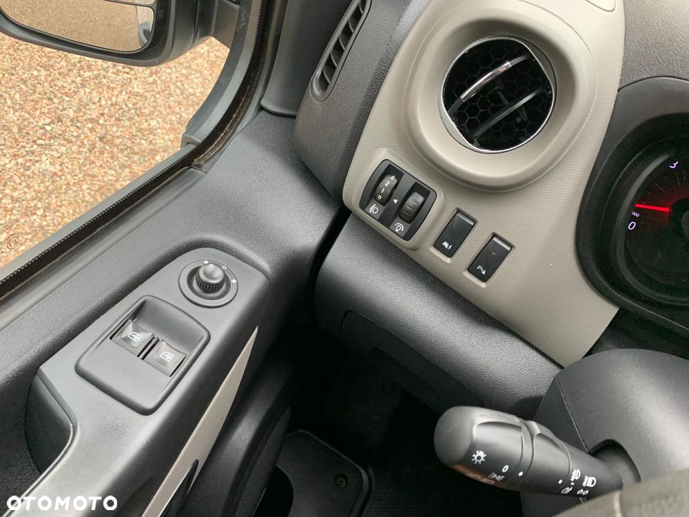 Renault Trafic - 28