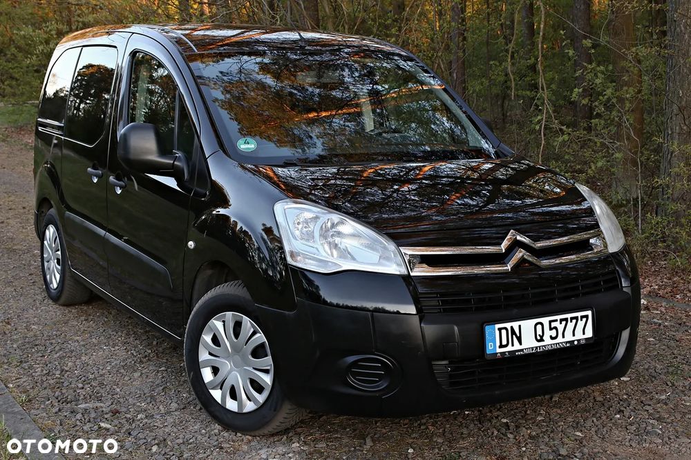 Citroën Berlingo 1.6 16V C-Chic - 16