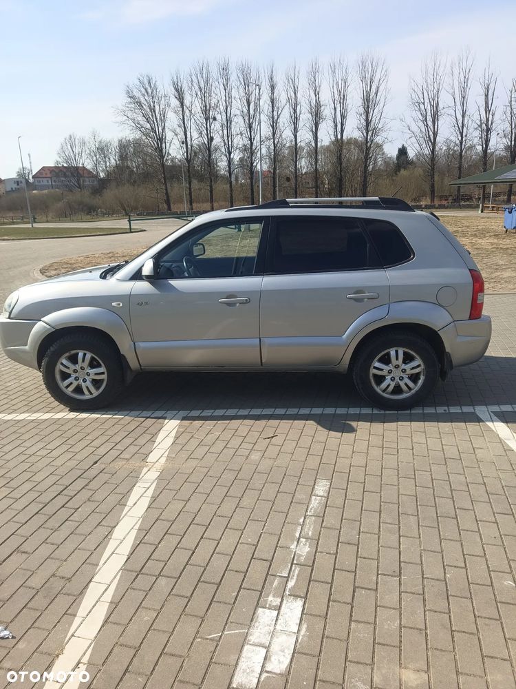 Hyundai Tucson 2.0 CRDi VGT 4WD GLS - 2