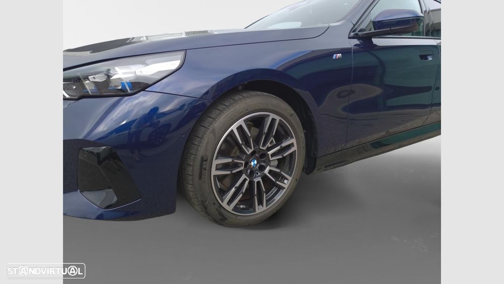 BMW i5 eDrive40 Pack Desportivo M - 17