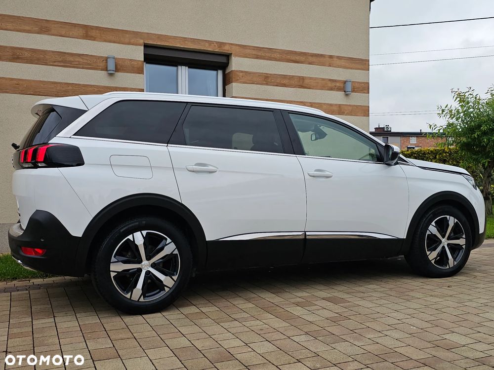 Peugeot 5008 - 10