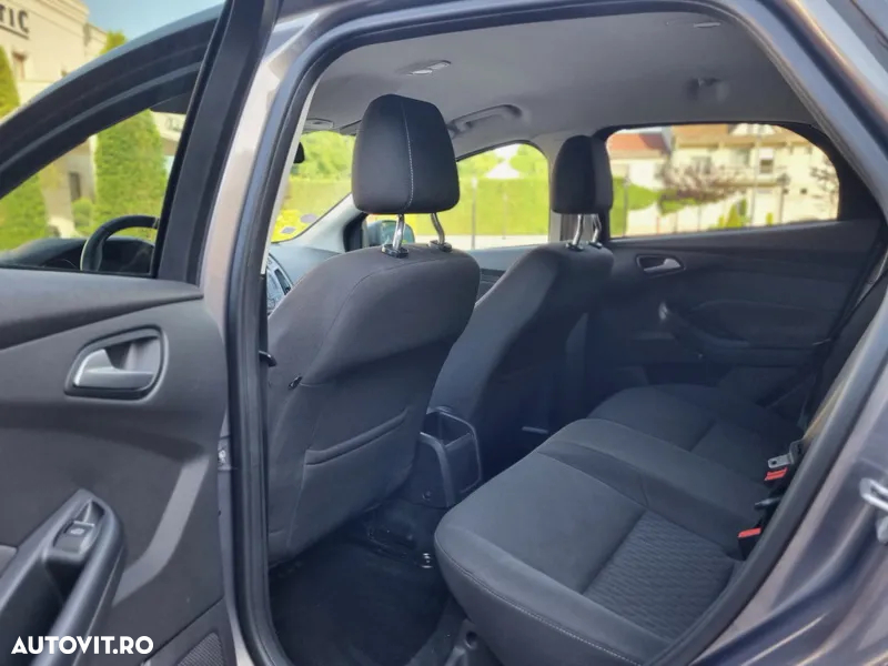 Ford Focus 1.0 EcoBoost Start-Stopp-System Titanium - 9