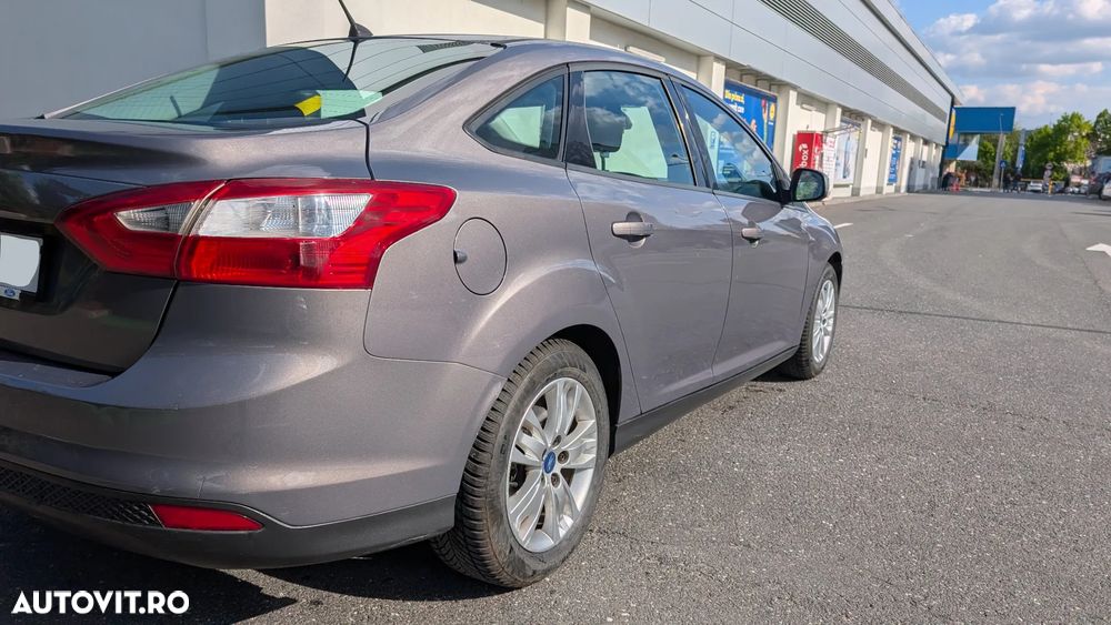 Ford Focus 1.6 Ti-VCT Titanium - 5