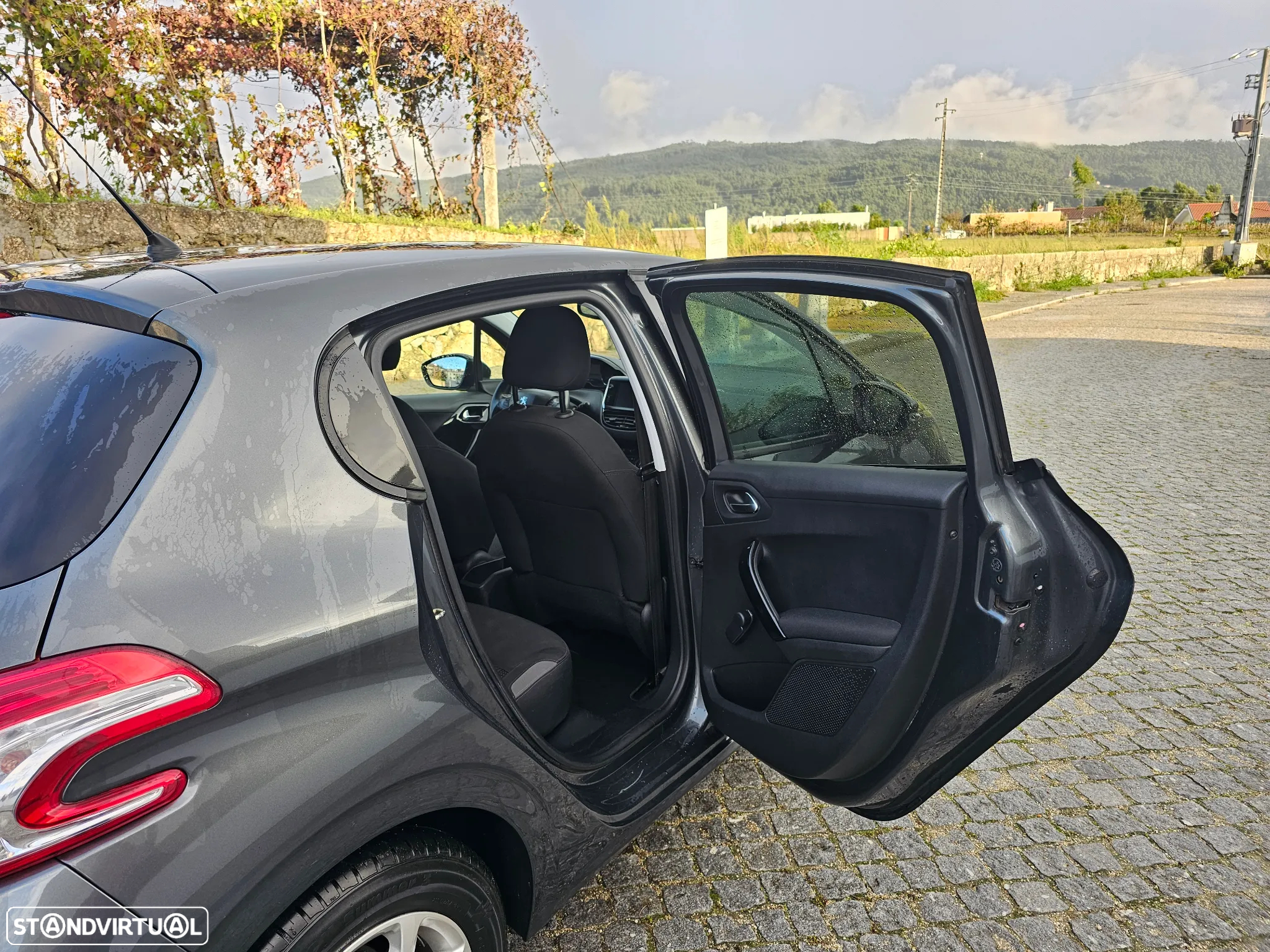 Peugeot 208 1.2 VTi Active - 17