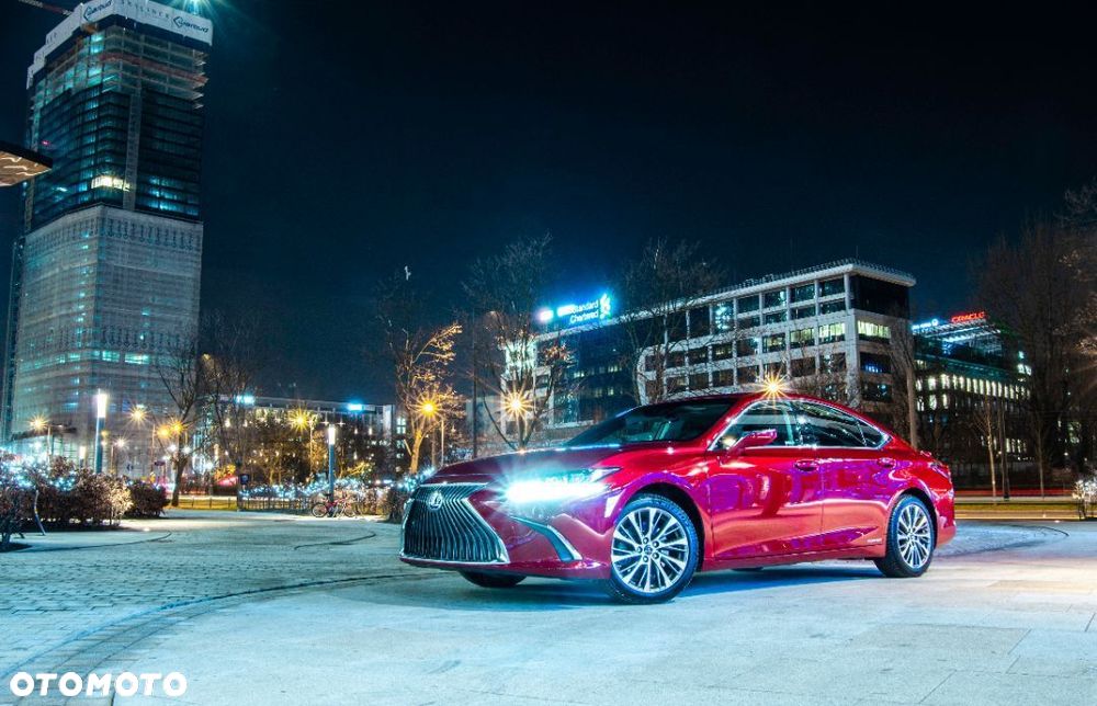 Lexus ES - 1
