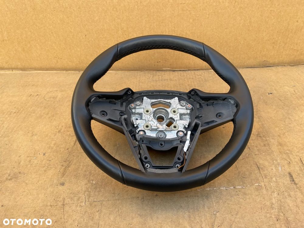 X5 G05 X6 G06 X7 G07 5 G30 G31 7 G11 G12 8 G14 G15 G16 BMW KIEROWNICA SPORTOWA M 6329732 - 1