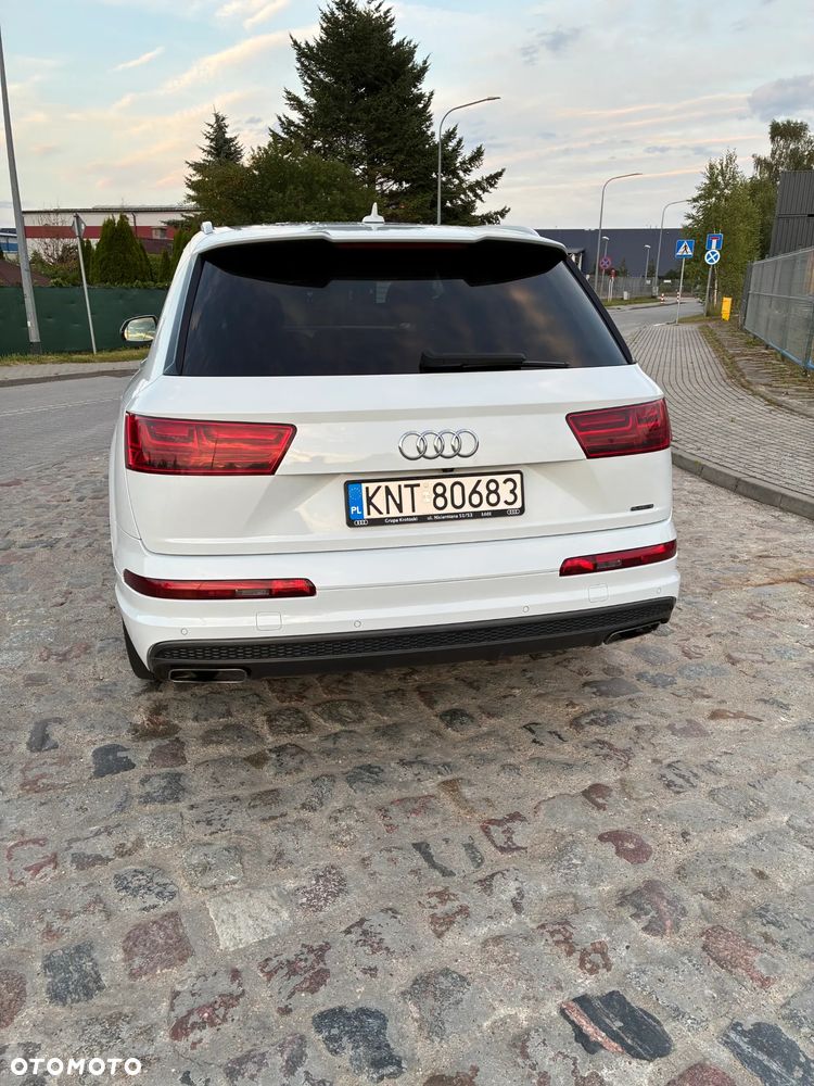 Audi Q7 - 24
