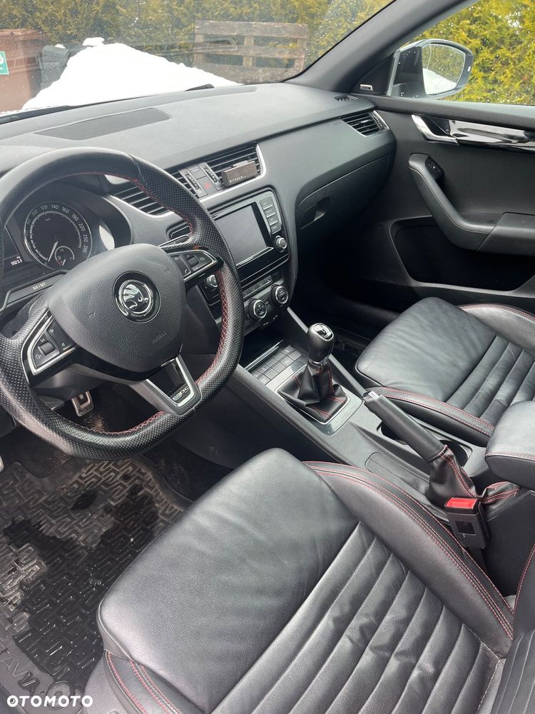 Skoda Octavia 2.0 TSI RS - 14