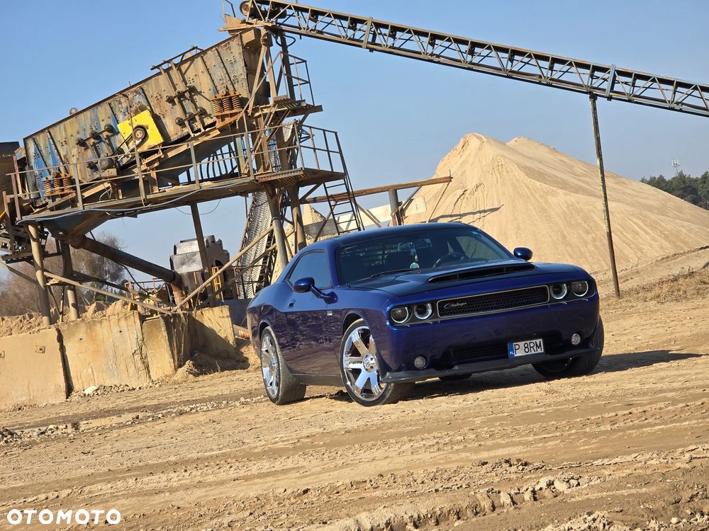 Dodge Challenger - 22