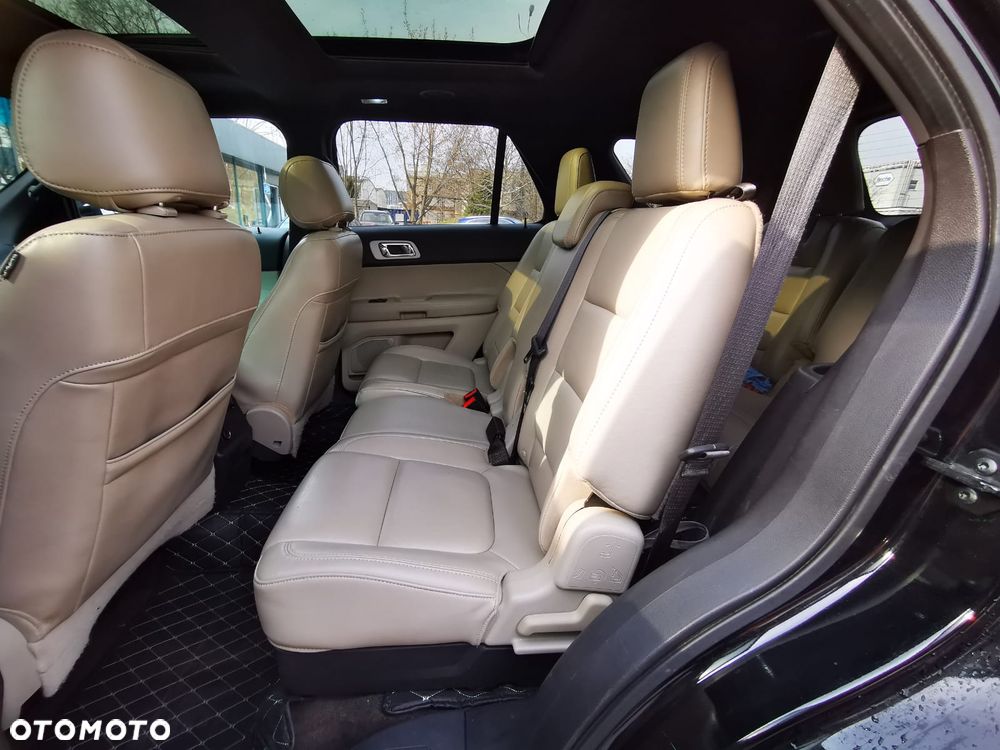 Ford Explorer - 21