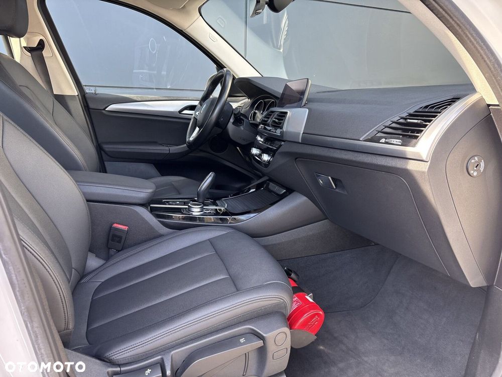 BMW X3 xDrive20i - 10