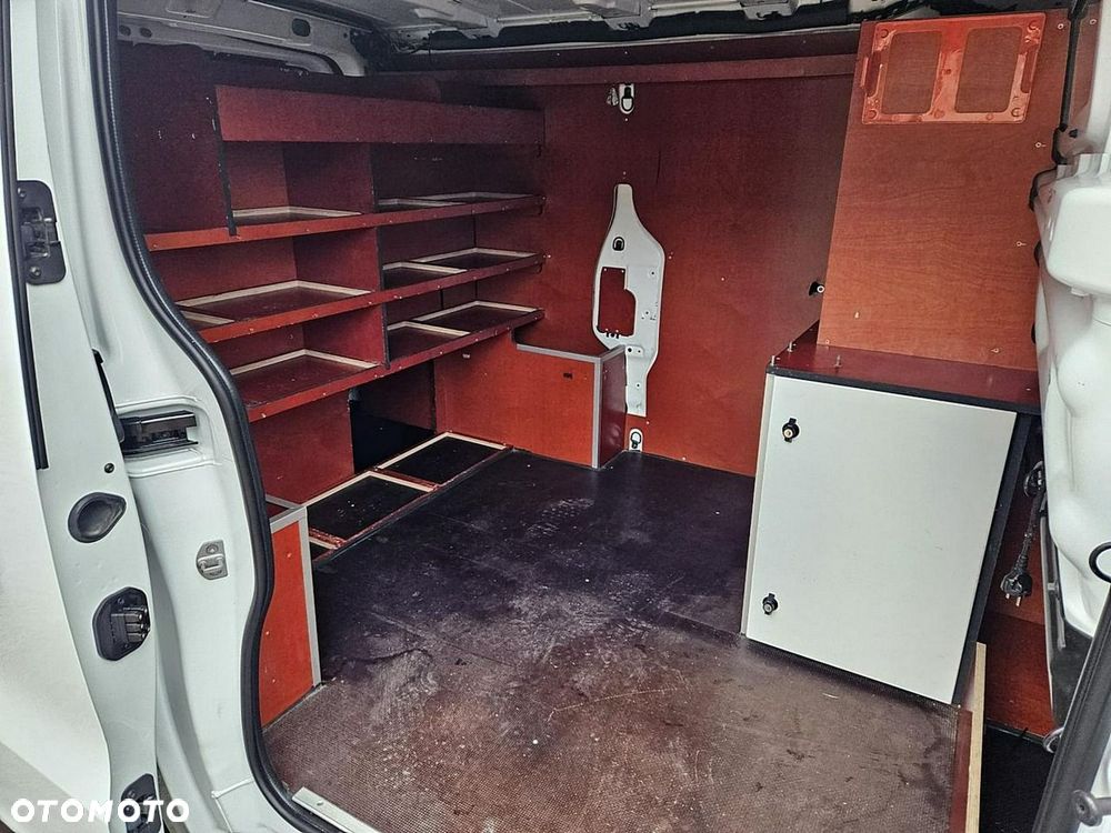 Nissan NV300 - 8
