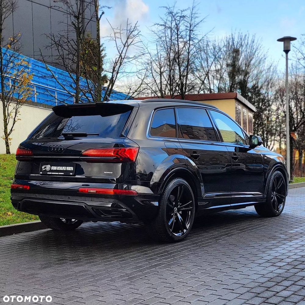 Audi Q7 55 TFSI mHEV Quattro S Line Tiptr - 1