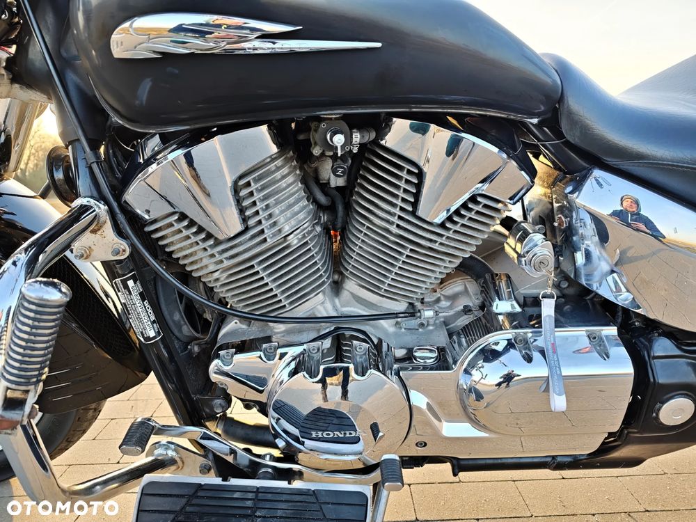 Honda VTX - 23