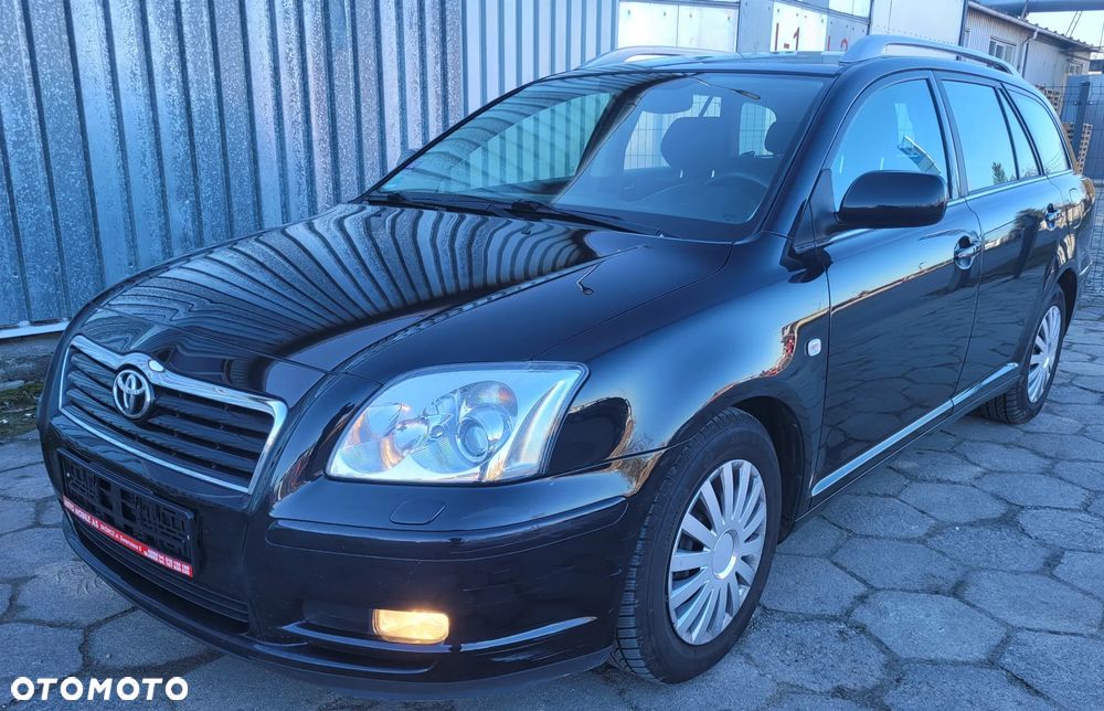 Toyota Avensis - 1