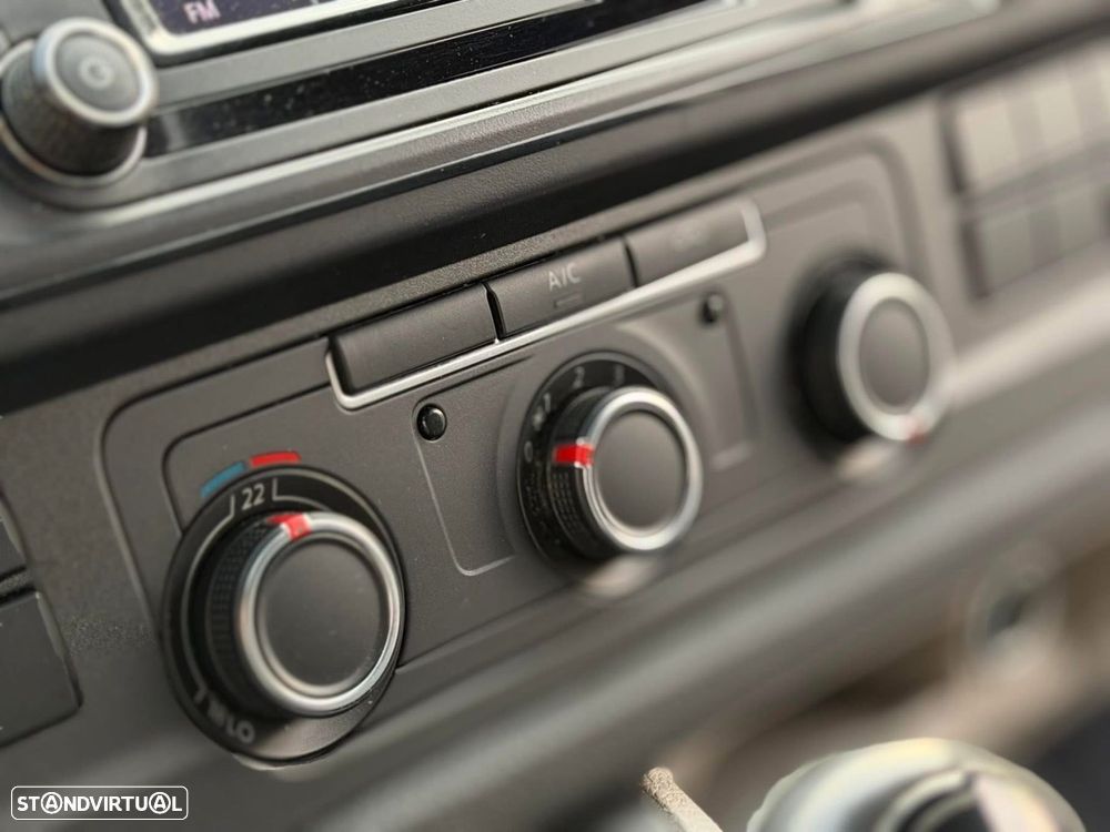 VW Transporter 2.0 TDI BM CD Longa Extra AC - 9